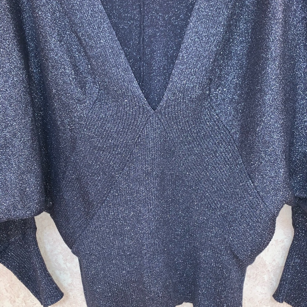 Express Design Studio Shimmer Blouse M - Picture 3 of 5